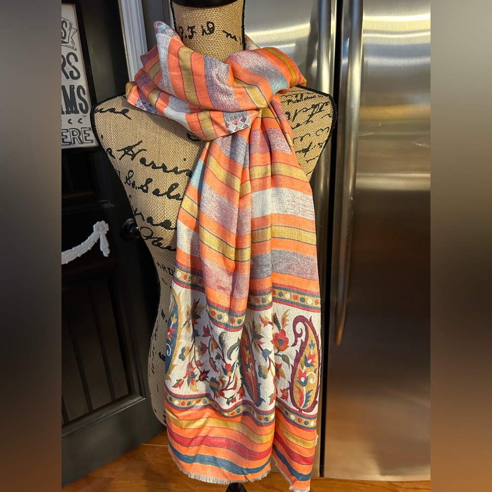💕 Scarf or Wrap Feels So Great Corals & Blues